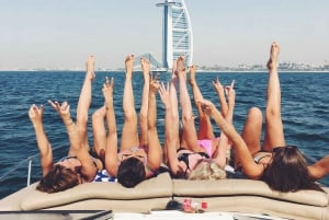Dubai: Bootstour, Schwimmen, Sonnenbaden und Sightseeing