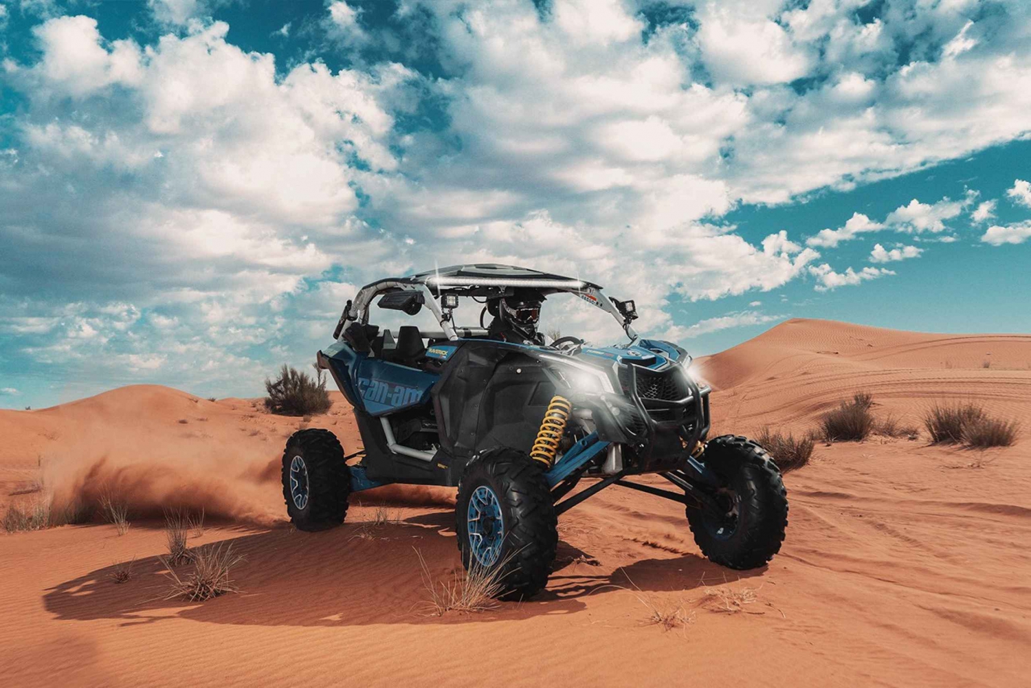 Dubai: avventura guidata nel deserto con guida autonoma in fuoristrada con dune buggy