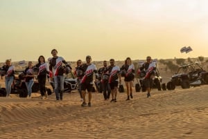 Dubai: avventura guidata nel deserto con guida autonoma in fuoristrada con dune buggy