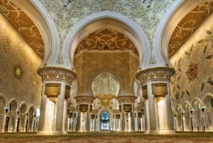 Dubaj: Wielki Meczet Szejka Zajida z fotografem