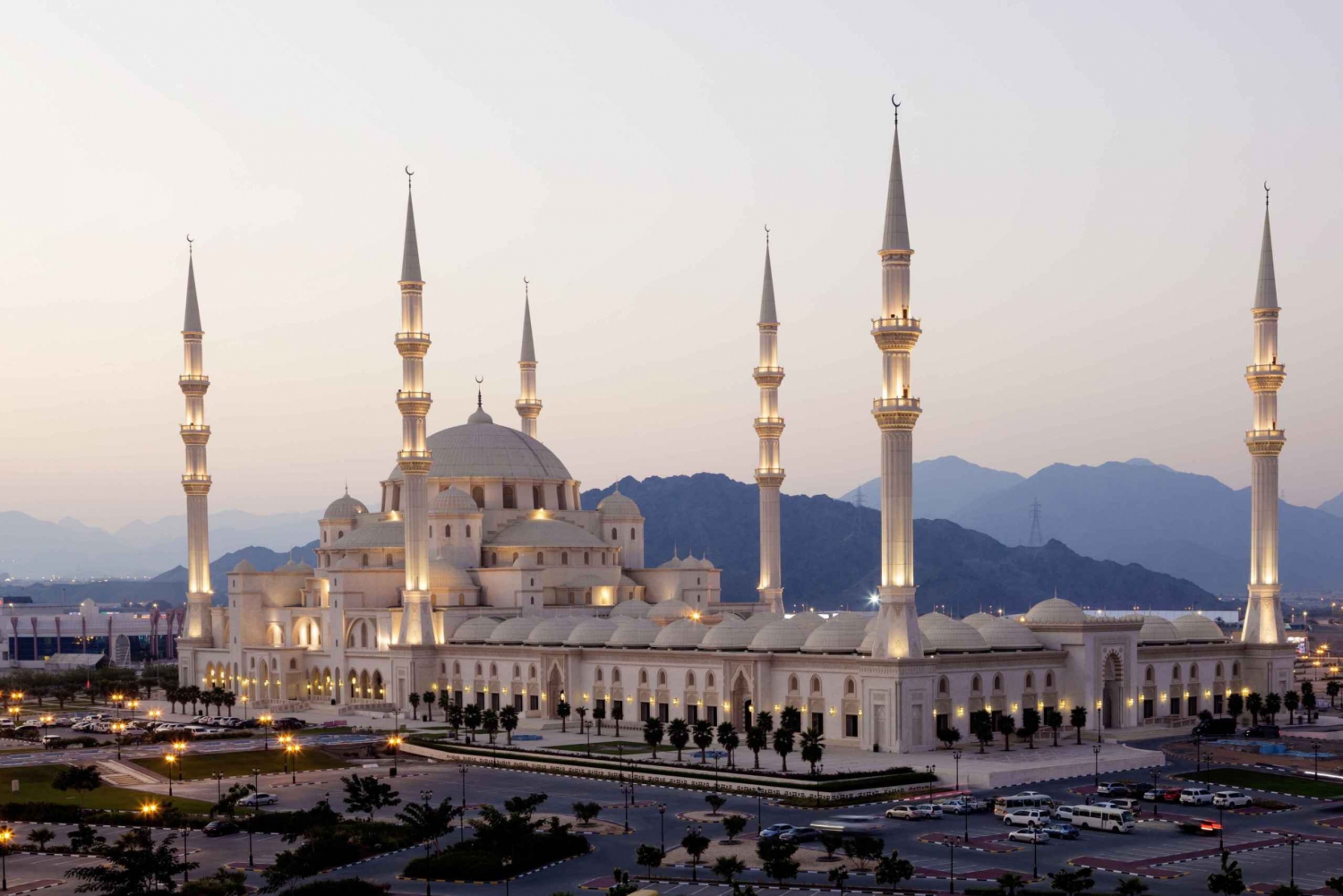 Dubai: Sheikh Zayed-moskeen, Fujairah og Khorfakkan-tur