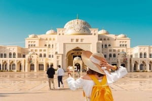 Dubai: Sheikh Zayed Mosque & Qasr Al Watan Tour with Pickup