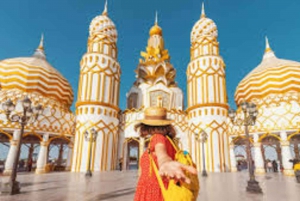 Dubai: Private Shopping City Tour and Global Village Tickets