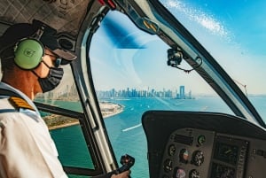 Dubai: The Palmista käsin tehty helikopterikierros.