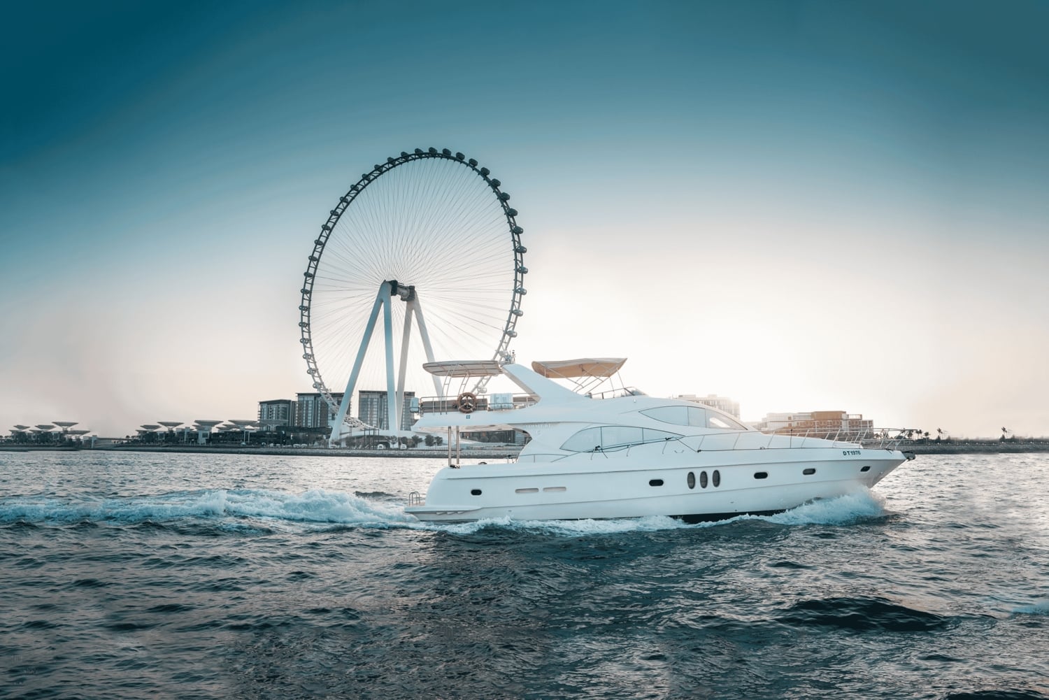 Dubai: Sightseeing med privat yachtcruise forbi Dubai Marina