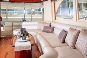 Dubai: Sightseeing med privat yachtcruise forbi Dubai Marina