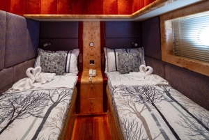 Dubai: Sightseeing med privat yachtcruise forbi Dubai Marina