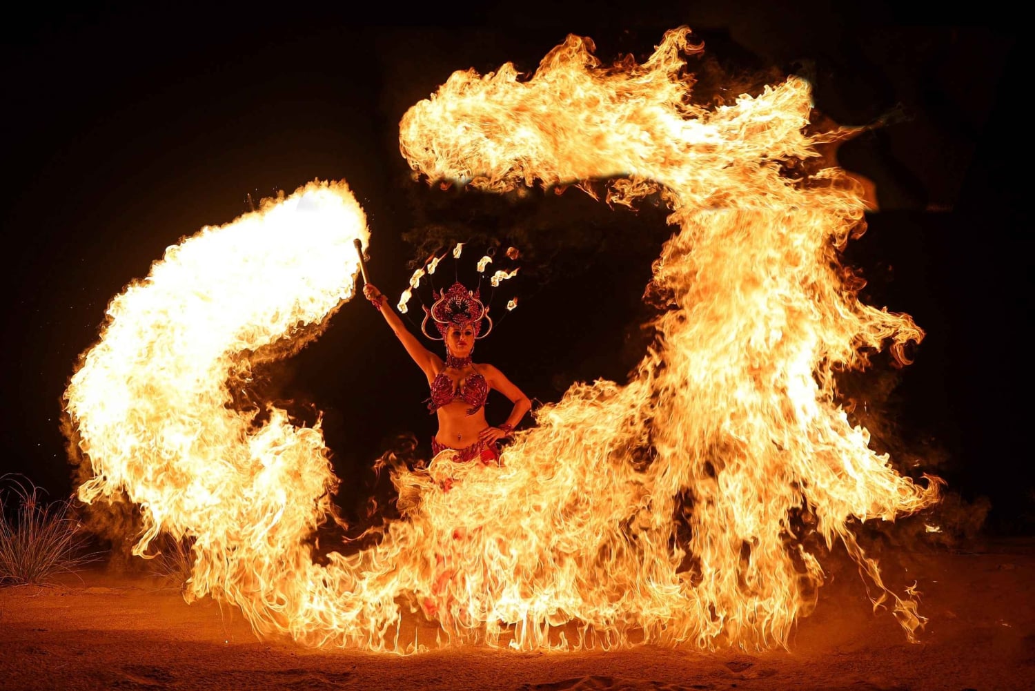 Dubaj: obóz Sonara, zachód słońca, kolacja, pokazy i atrakcje