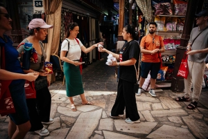 Dubai Souks, Food, & Culture Walking Tour - Frying Pan Tours