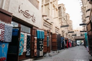 Gamla Dubai: Souker, museer och gatumat med transfer till hotellet