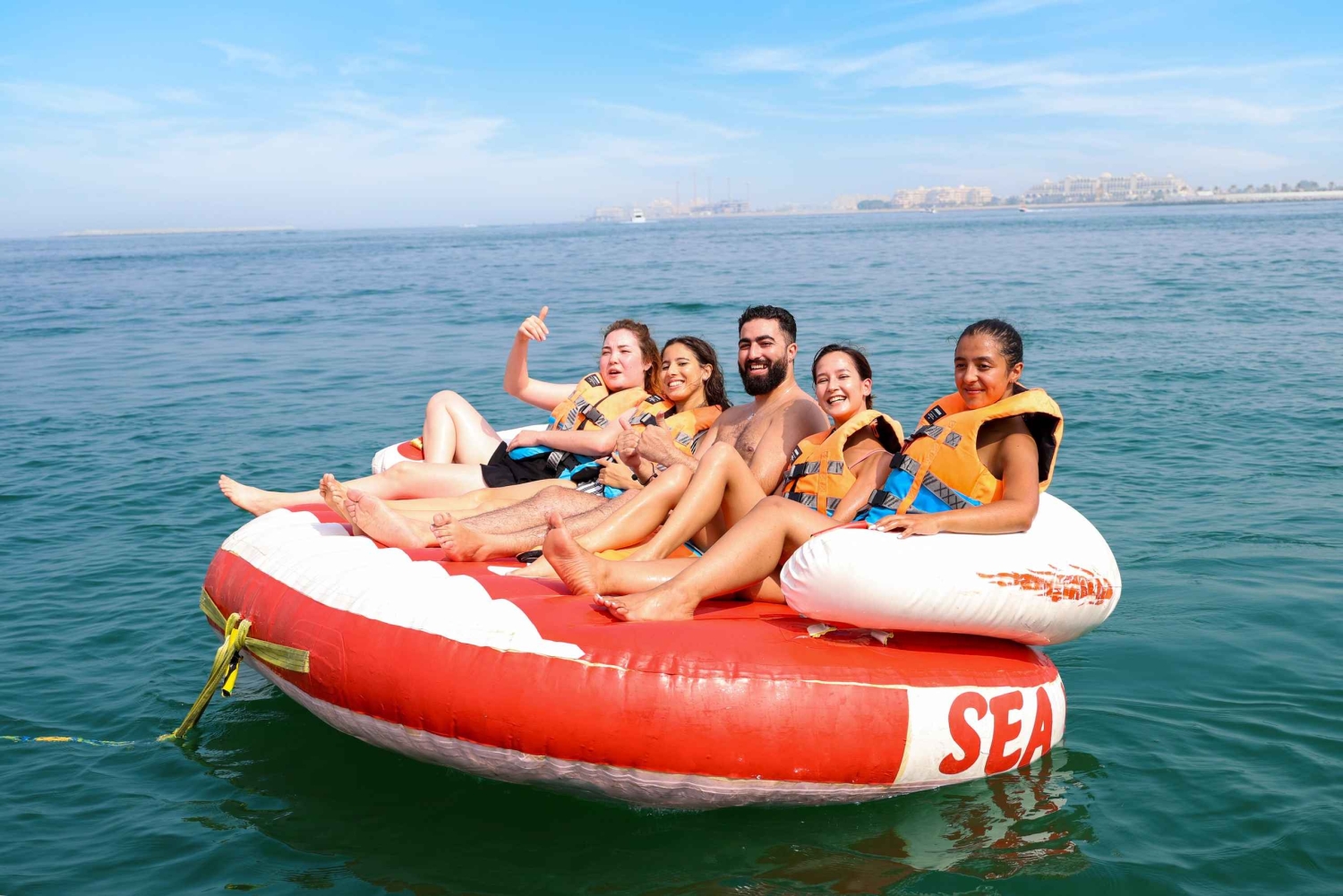 Dubai: Speedboat-Pulled Donut Ride Trip in JBR