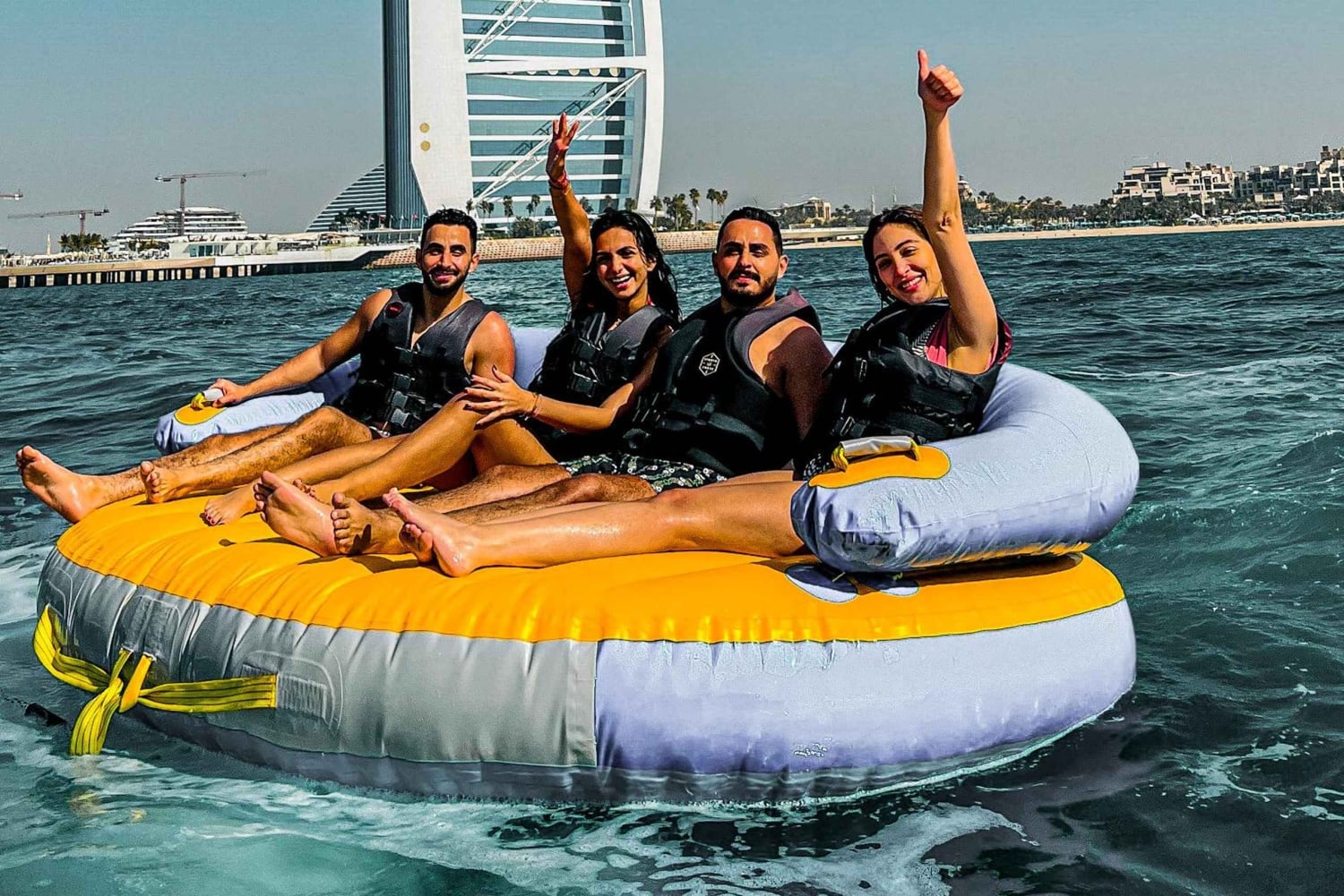 Dubai: Burj Al Arabin ympäri kiertävä pikaveneajelu