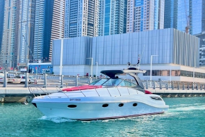 Dubai: Private Cruise on Yacht with Swimming and Soft Drinks