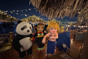 Dubái: Cena en dhow por la tarde en Al Seef Creek con entretenimiento en directo