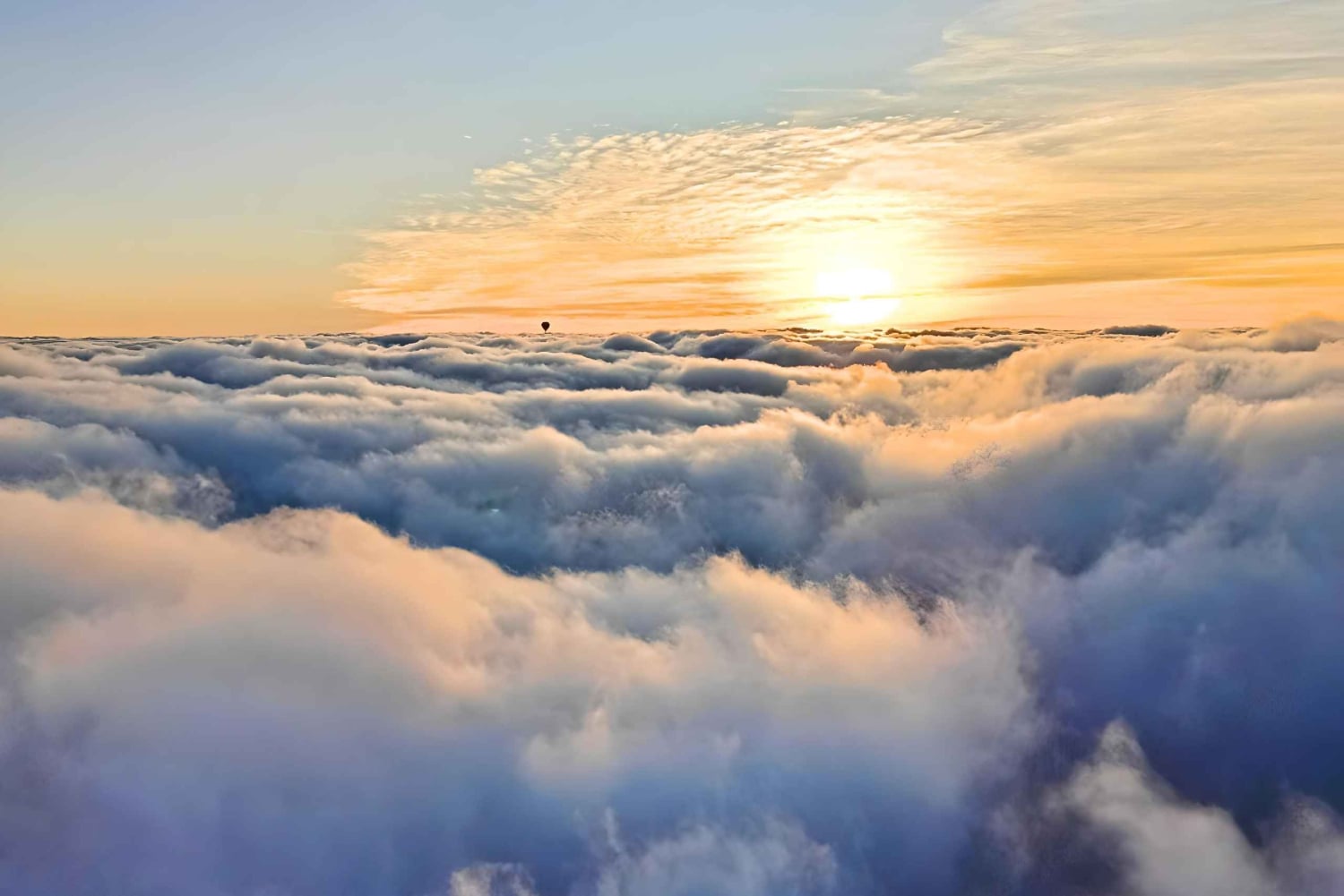 Dubai: Sunrise Hot Air Balloon Ride with Transfers & More