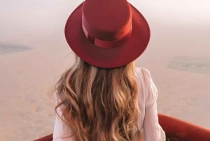 Dubai: Sunrise Hot Air Balloon Ride with Transfers & More