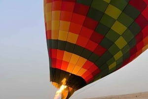 Dubai - Upplev ökenuppgången Upplev öknens soluppgång i en varmluftsballong