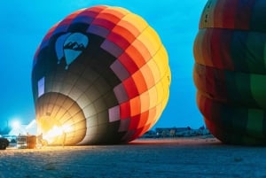 Dubai: Passeio de balão de ar quente ao nascer do sol sobre o deserto