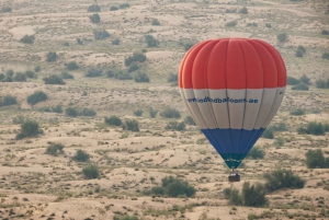 Dubai: Passeio de balão de ar quente ao nascer do sol sobre o deserto