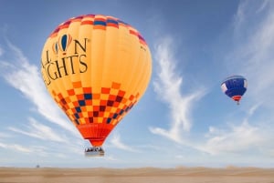 Dubai: Varmluftsballongresa med frukostbuffé i soluppgång