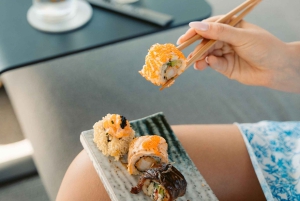 ドバイ：サンシーカー スーパーヨットでVIPディナー、ドリンク、ライブDJをお楽しみください