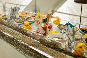 ドバイ：サンシーカー スーパーヨットでVIPディナー、ドリンク、ライブDJをお楽しみください