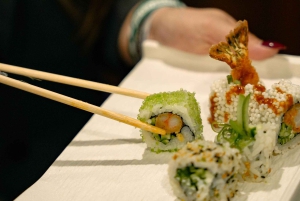 ドバイ：サンシーカー スーパーヨットでVIPディナー、ドリンク、ライブDJをお楽しみください