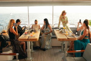 ドバイ：サンシーカー スーパーヨットでVIPディナー、ドリンク、ライブDJをお楽しみください