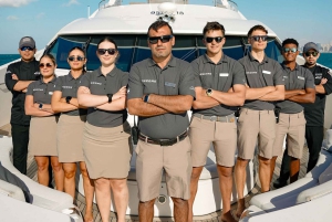 ドバイ：サンシーカー スーパーヨットでVIPディナー、ドリンク、ライブDJをお楽しみください