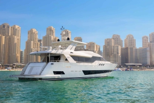 ドバイ：DJ、グリル、ドリンク付きのサンセットメガヨット体験をお楽しみください