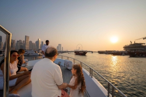 Dubai: Solnedgångs- och nattkryssning med snacks och dryck
