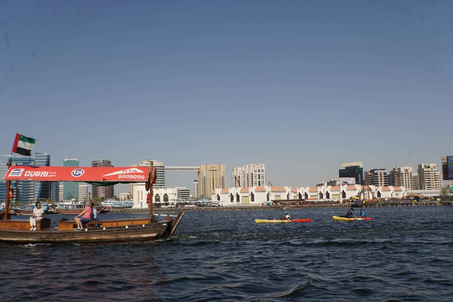 Дубай: тур на байдарках по Дубайскому заливу на закате/ночи