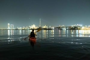 Дубай: тур на байдарках по Дубайскому заливу на закате/ночи