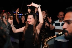 Dubai: Superjahdit-bileet live-DJ:n ja avoimen baarin kanssa