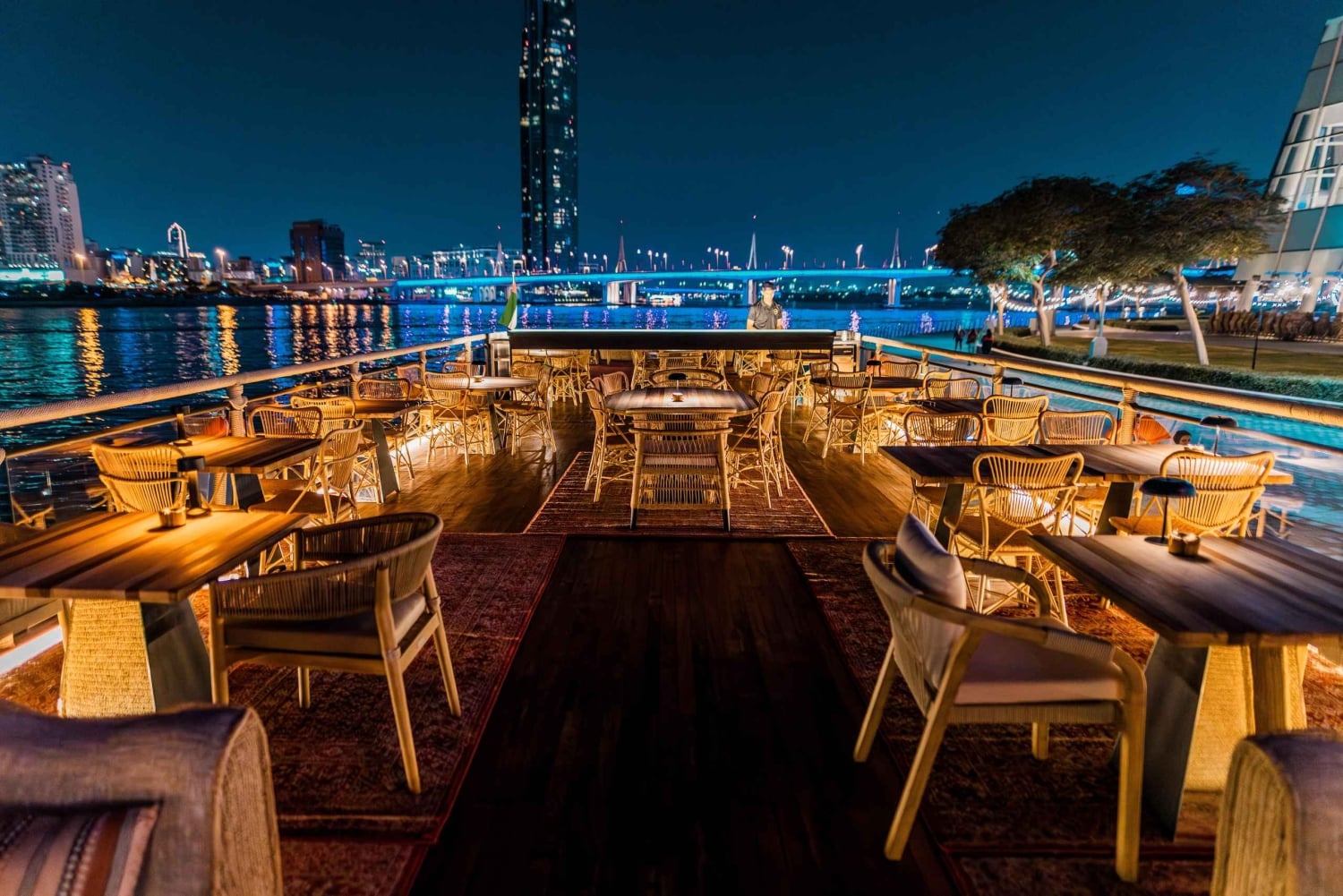 Dubai: Das Flaggschiff-Dinner auf der Lady Nara