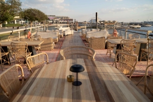 Dubai: Das Flaggschiff-Dinner auf der Lady Nara