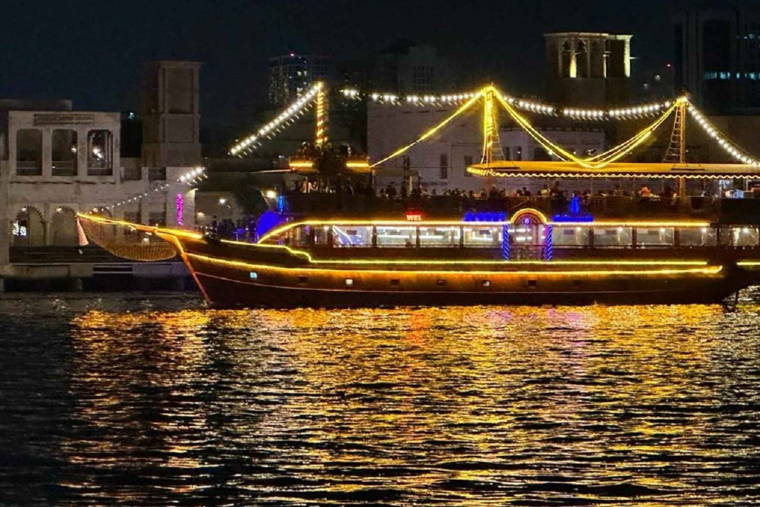 Dubai: Creek Traditional Dhow Cruise with Buffet Dinner: Creek Traditional Dhow Cruise with Buffet Dinner