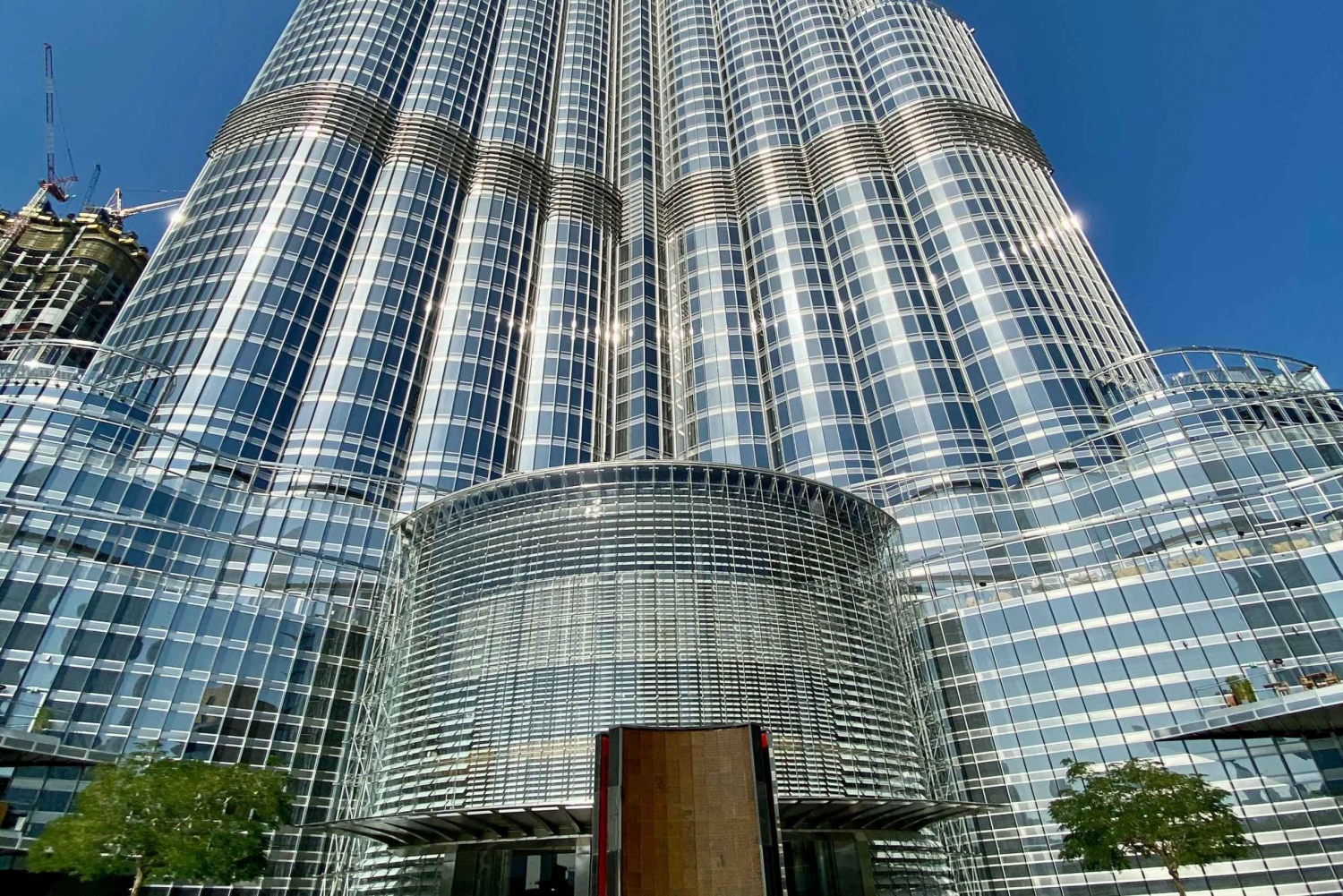 Dubai VIP privat omvisning - inngang til Burj Khalifa og Armani-middag