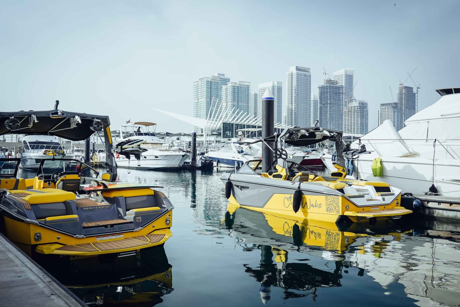 Dubai wakesurfing og wakeboarding: Snacks og drikkevarer inkluderet!