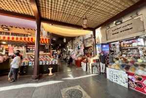 Dubai: Old Town, Walking Tour, Souks, Museum & Street Food