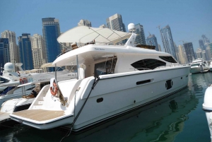 Dubai Yacht Cruise 85 feet (2 hours)