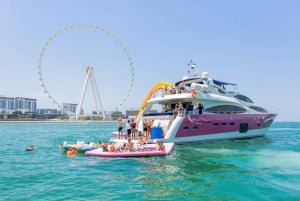 Dubai: Yacht Ride & Slide, Simma & Snorkla med BBQ-lunch