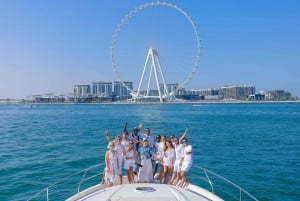 Dubaj: Przejażdżka jachtem i zjeżdżalnia, pływanie i nurkowanie z rurką z lunchem BBQ