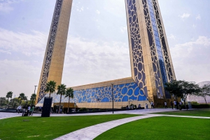 Dubai: Emirati Food and City Tour with Emirati Dress