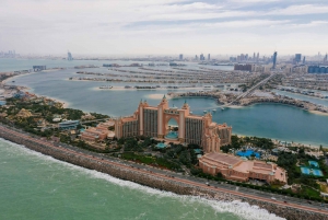 Dubai: Emirati Food and City Tour with Emirati Dress