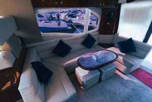 Dubaï : croisière de 2 heures à bord d'un yacht de luxe de 50 pieds (15 personnes)