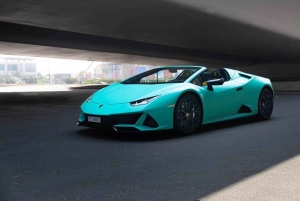 Vive Dubái en un Lamborghini.