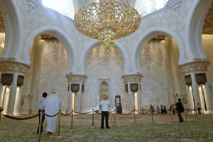 From Abu Dhabi: Sheikh Zayed Grand Mosque Private Tour