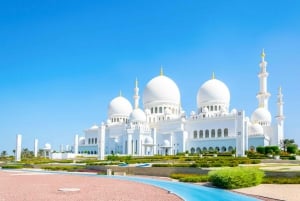 Z Dubaju: Zwiedzanie miasta Abu Zabi i Meczet Szejka Zayeda