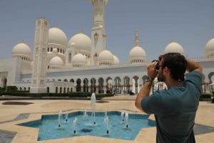 Z Dubaju: Zwiedzanie miasta Abu Zabi i Meczet Szejka Zayeda